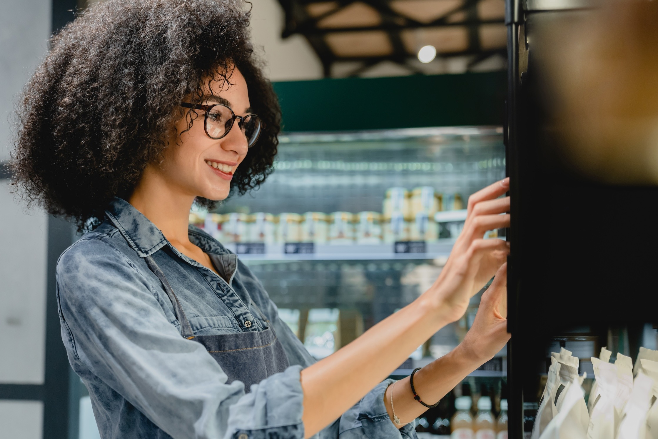 How to Maintain Your Vending Machine: Tips for Business Owners